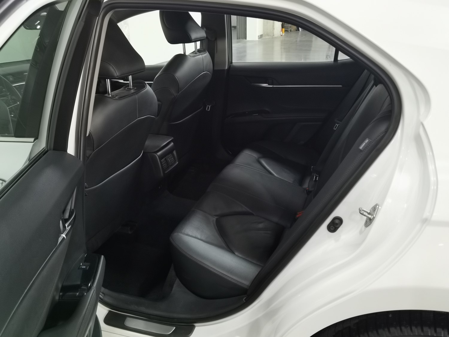 Used Toyota Camry 2019 2.0 AT
