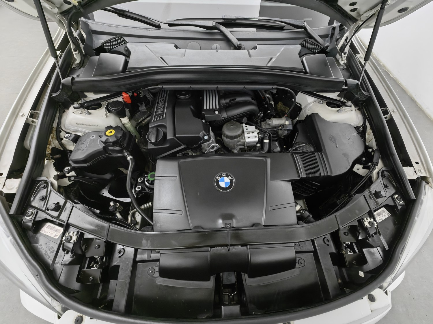 Used BMW X1 2012 2.0 AT