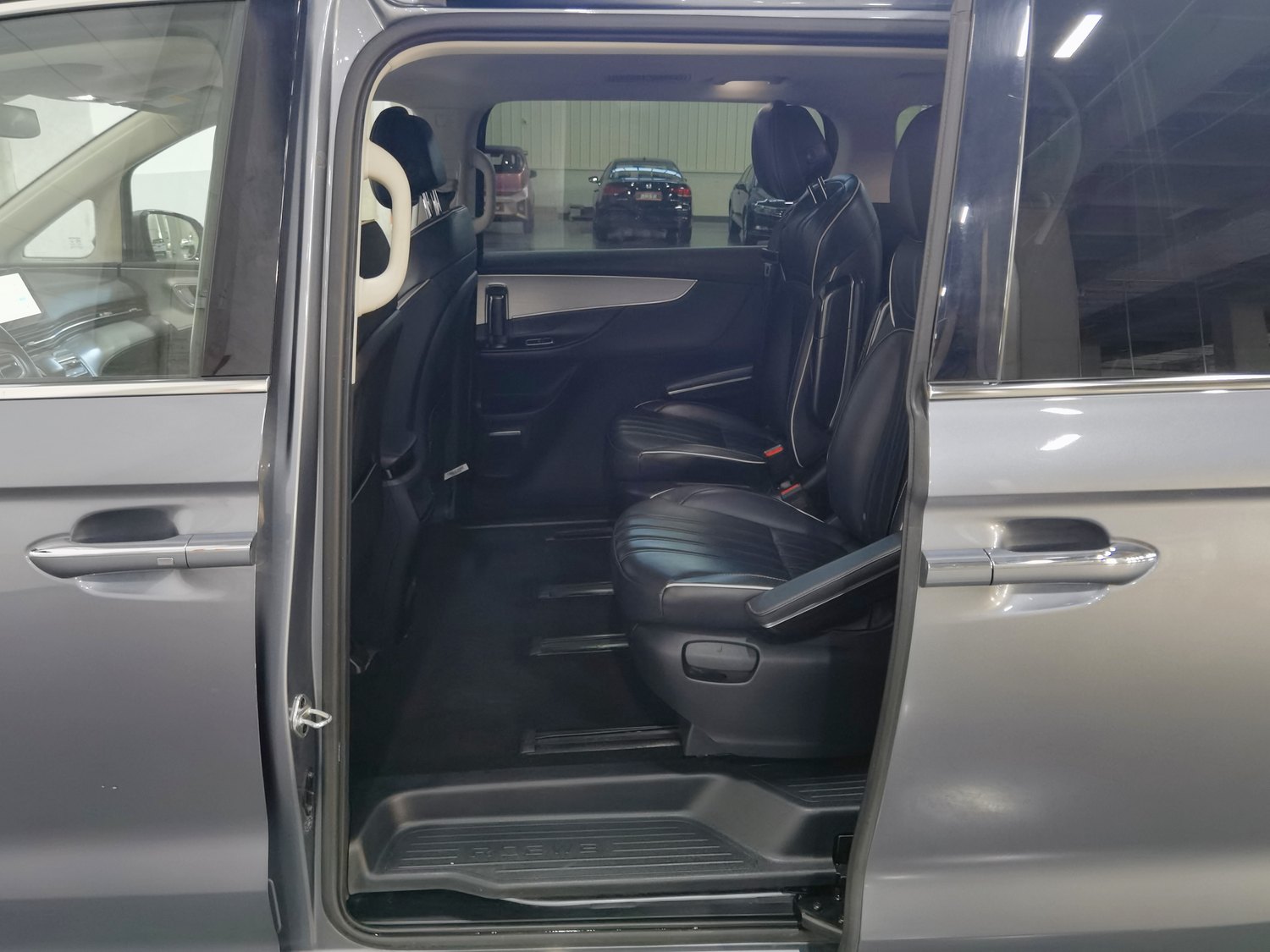 Used Roewe iMAX8 2022 2.0 AT