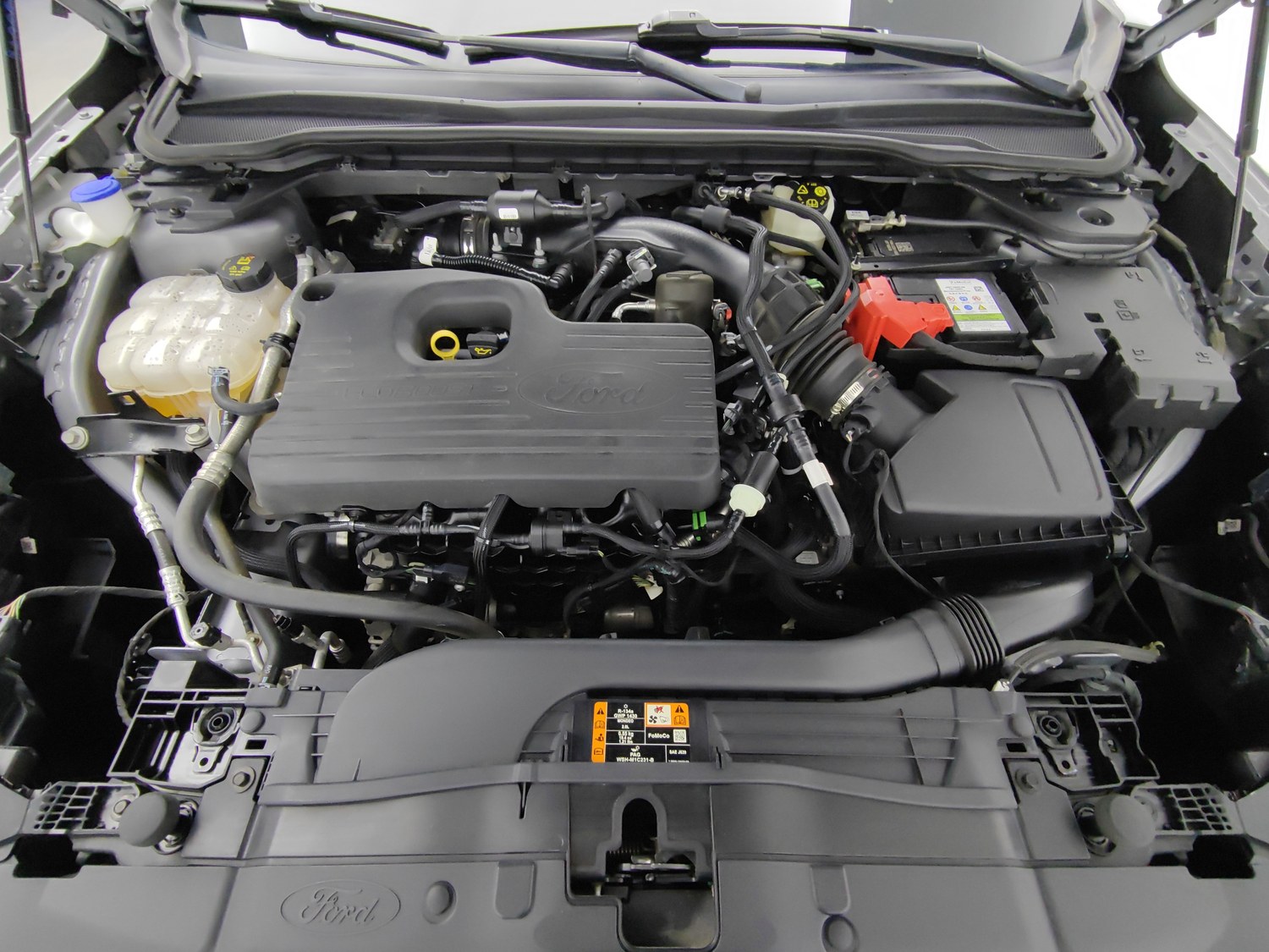 Used Ford Mondeo 2022 2.0 AT