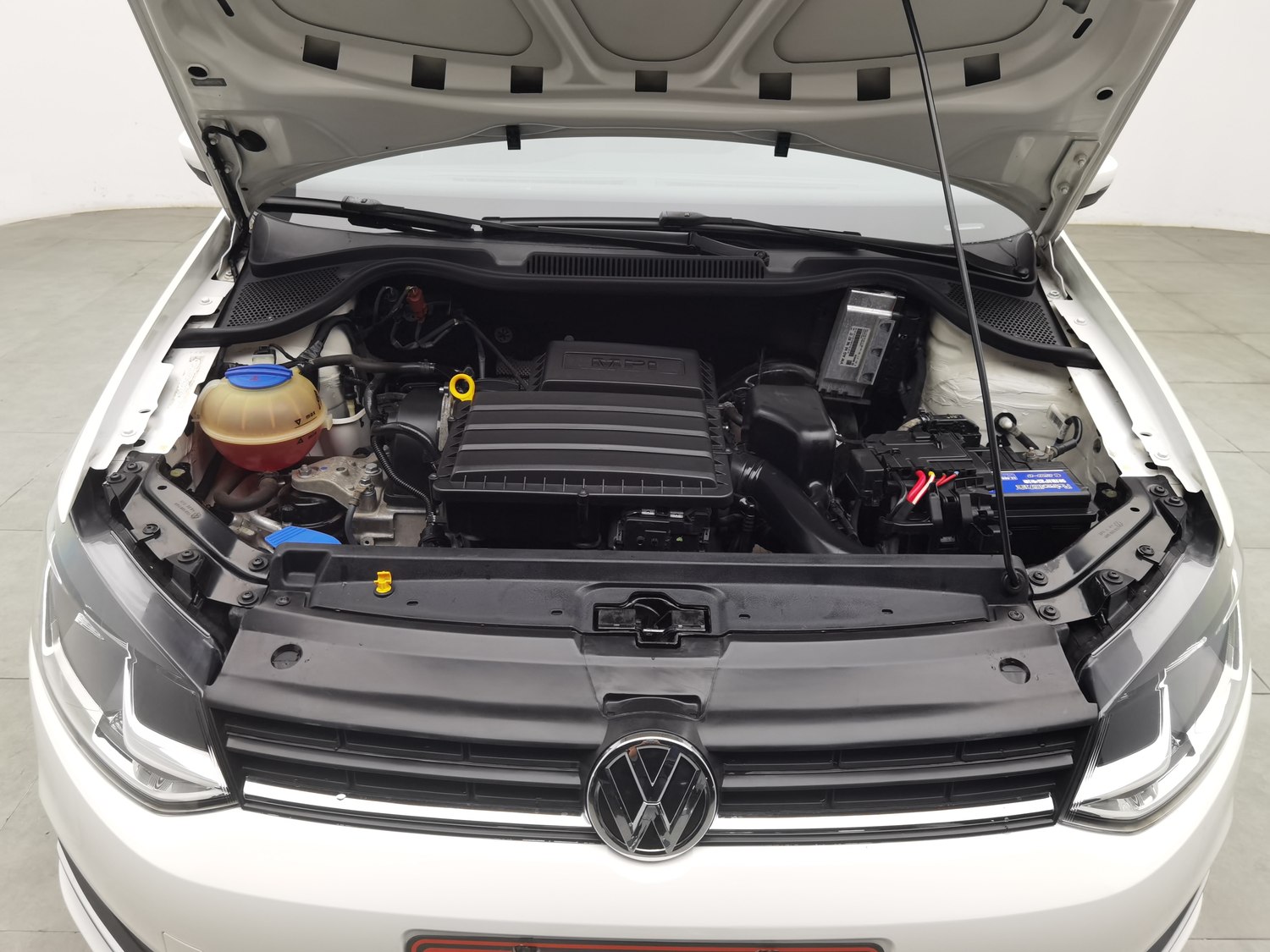 Used Volkswagen Polo 2016 1.6 AT