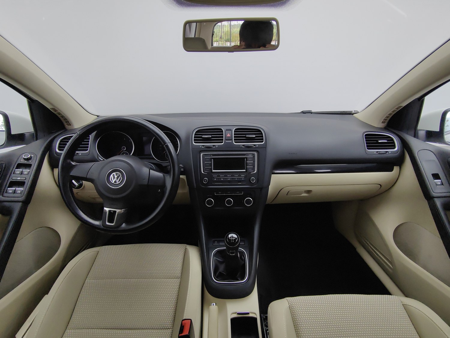 Used Volkswagen Golf 2012 1.6 MT