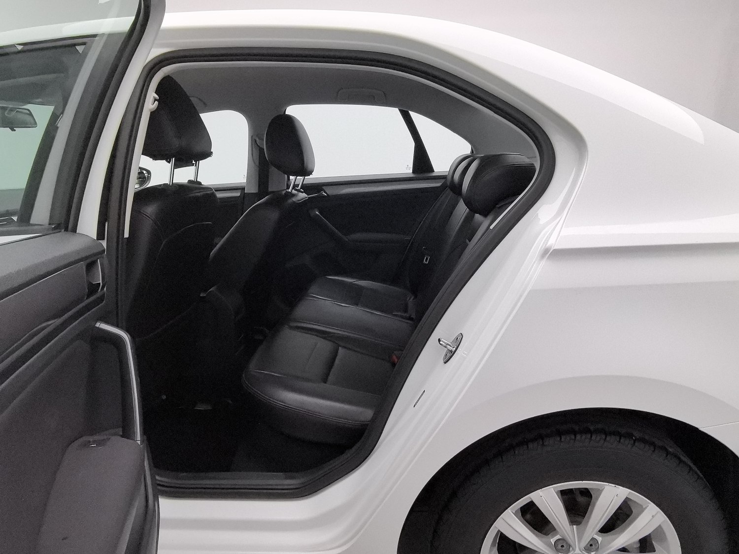Used Volkswagen Bora 2018 1.5 AT