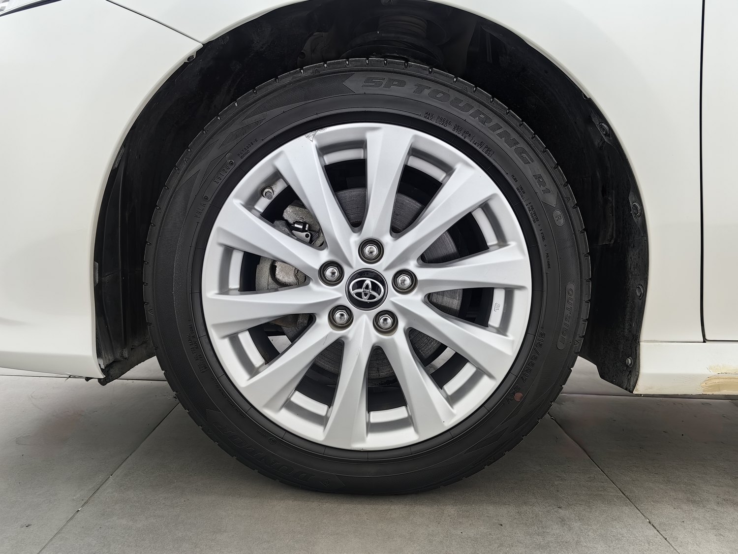Used Toyota Camry 2019 2.0 AT