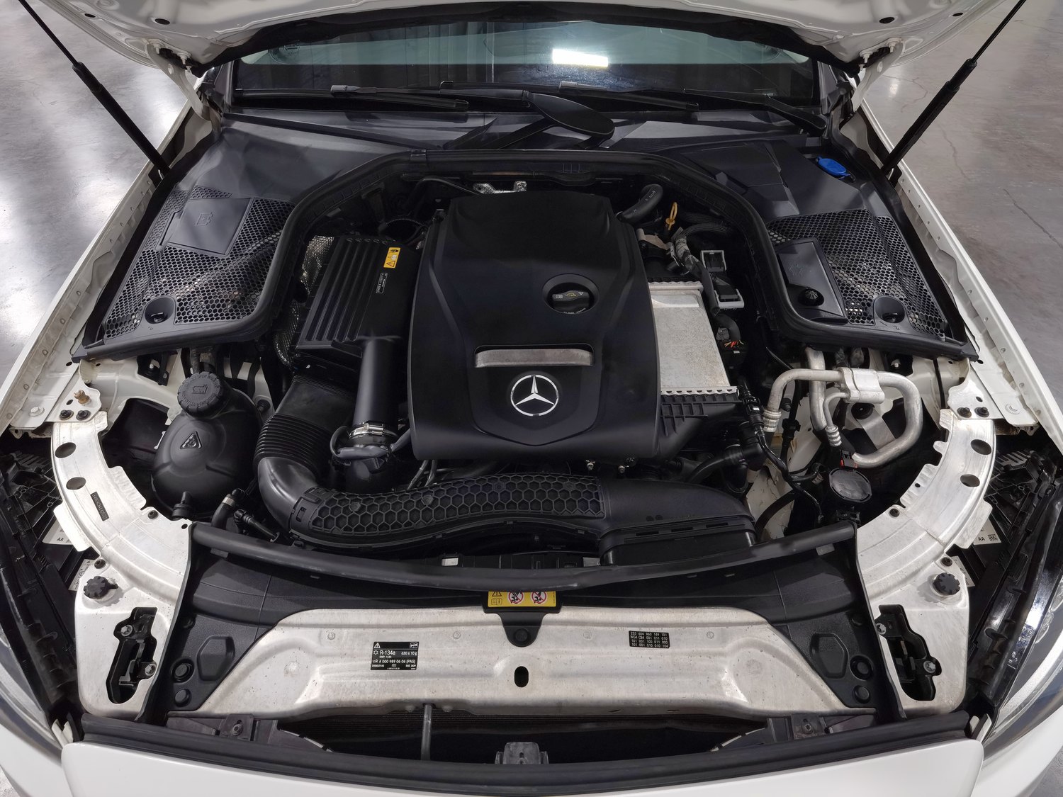 Used Mercedes-Benz C-Class 2018 2.0 AT