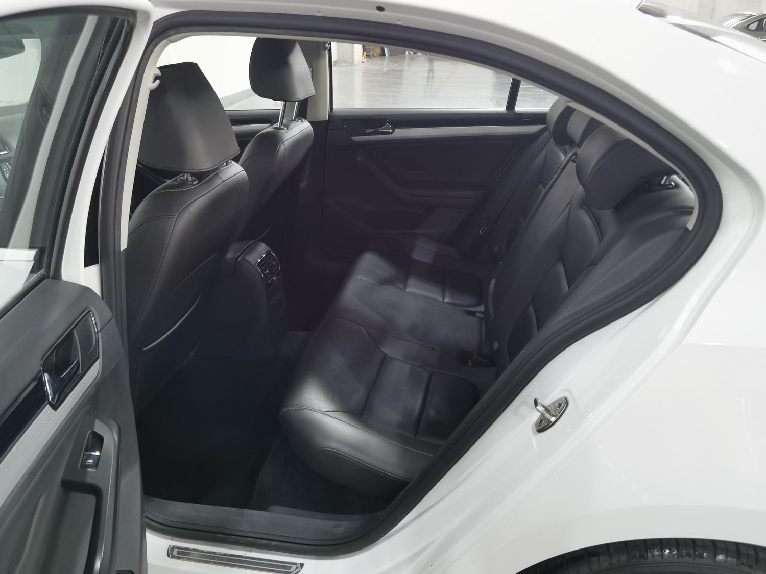 Used Volkswagen Sagitar 2018 1.6 AT