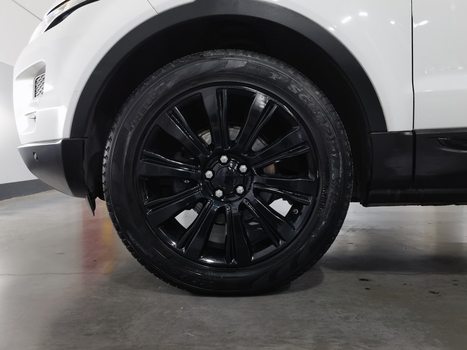 Used Land Rover Range Rover Evoque 2015 2.0 AT