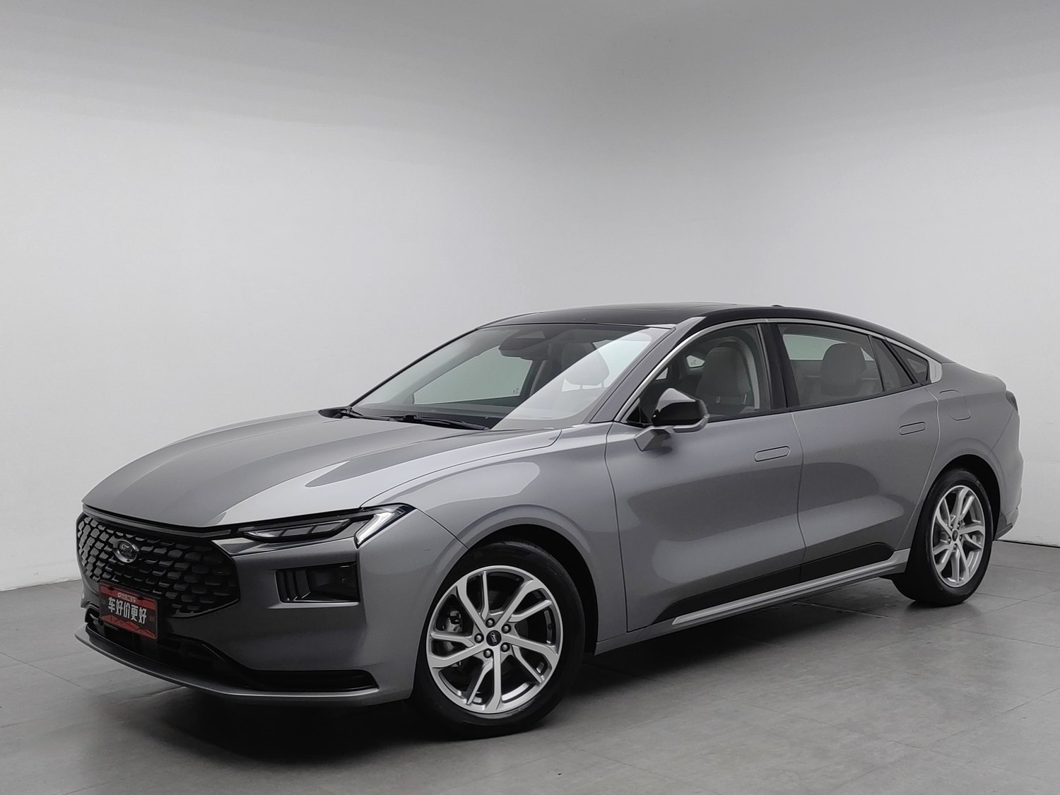 Used Ford Mondeo 2022 2.0 AT