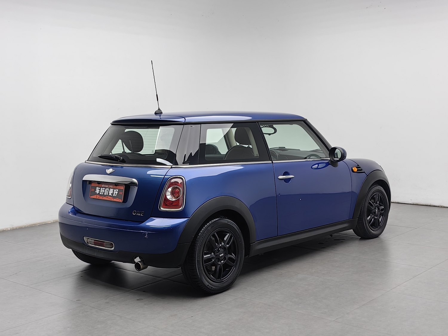 Used MINI MINI 2011 1.6 AT
