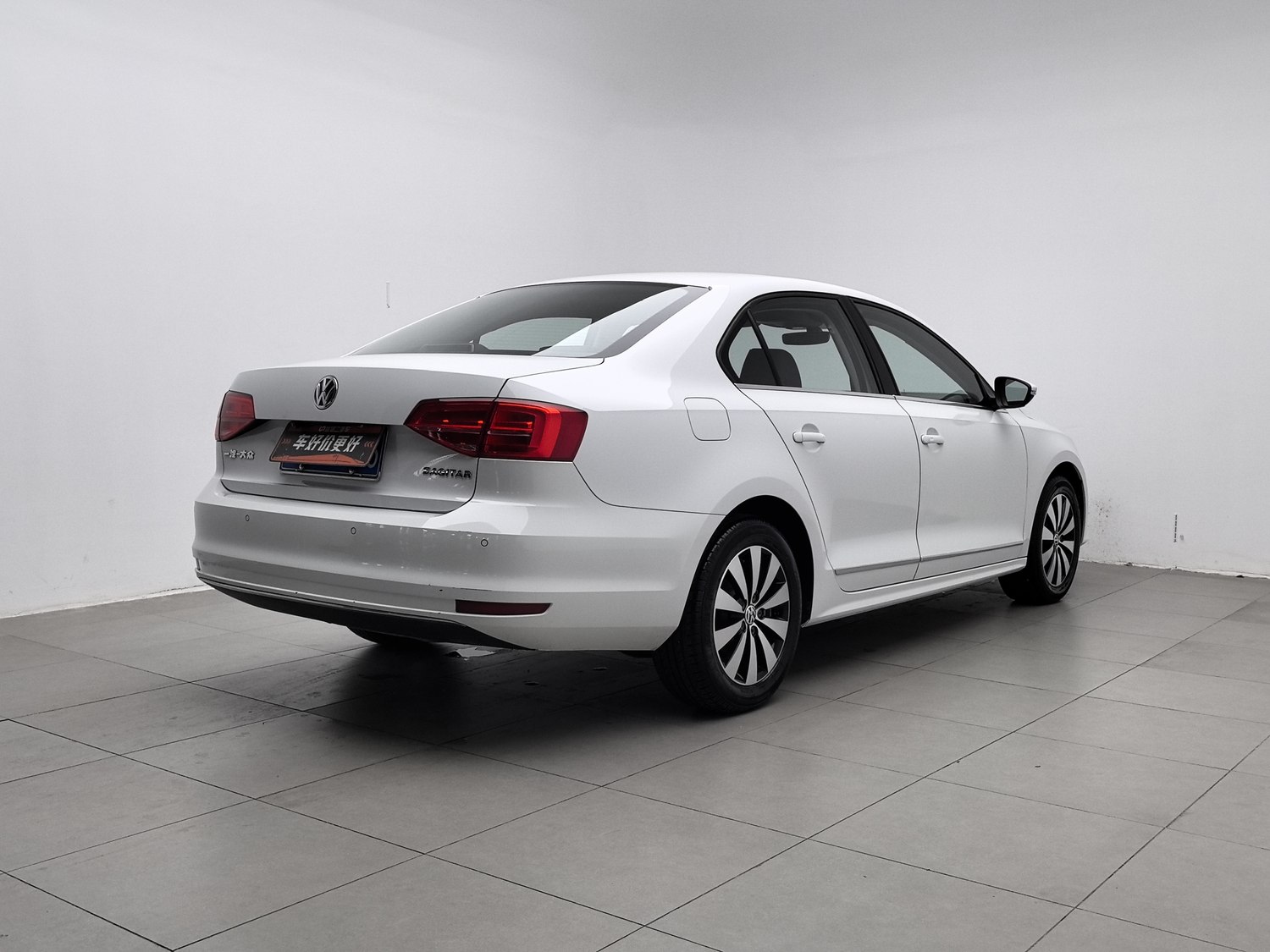 Used Volkswagen Sagitar 2018 1.6 AT
