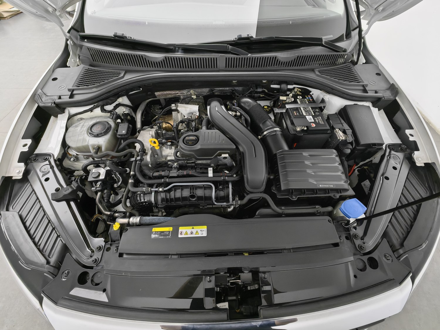 Used Volkswagen Sagitar 2023 1.5 AT