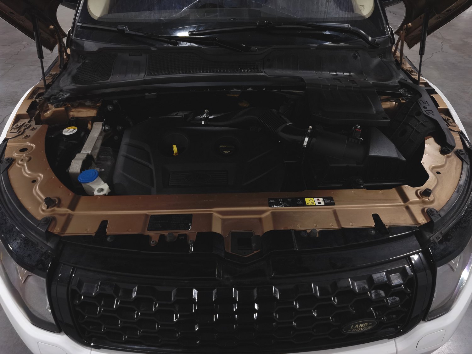 Used Land Rover Range Rover Evoque 2015 2.0 AT
