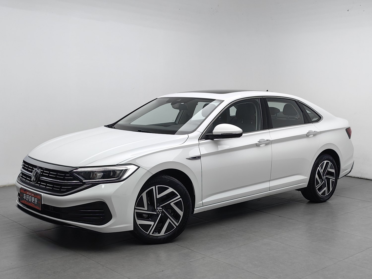 Used Volkswagen Sagitar 2023 1.5 AT