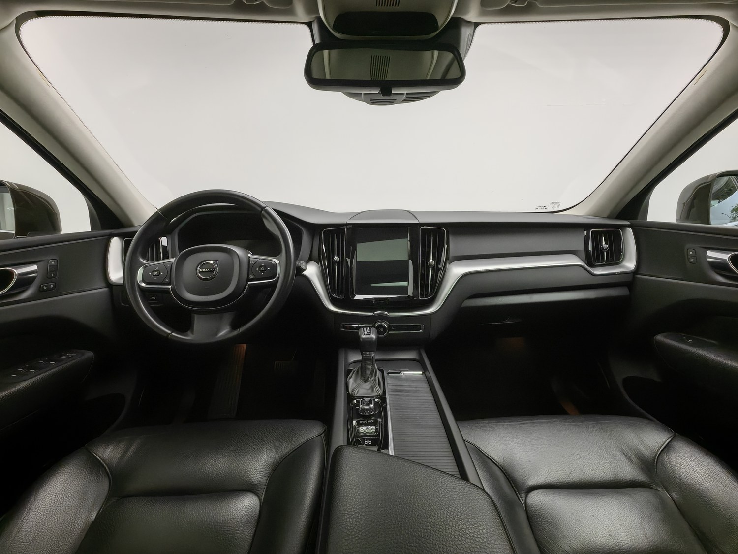 Used Volvo XC60 2019 2.0 AT