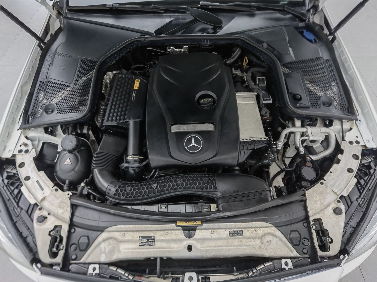 Used Mercedes-Benz C-Class 2018 2.0 AT