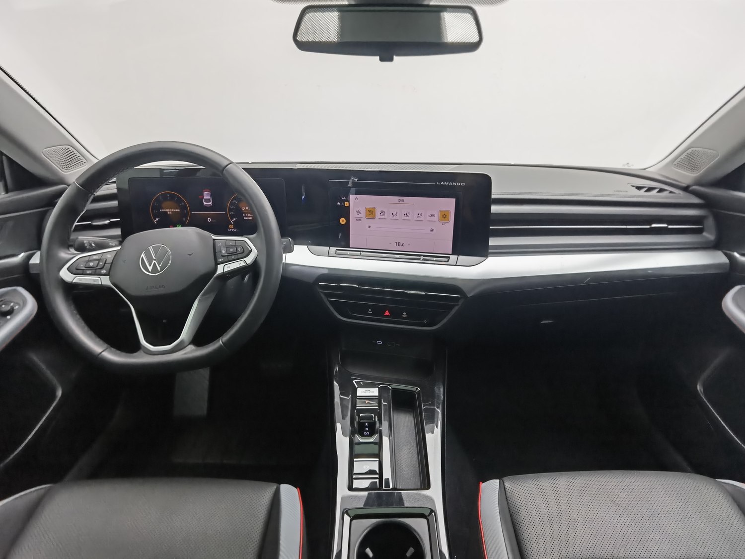 Used Volkswagen Lamando 2023 1.4 AT