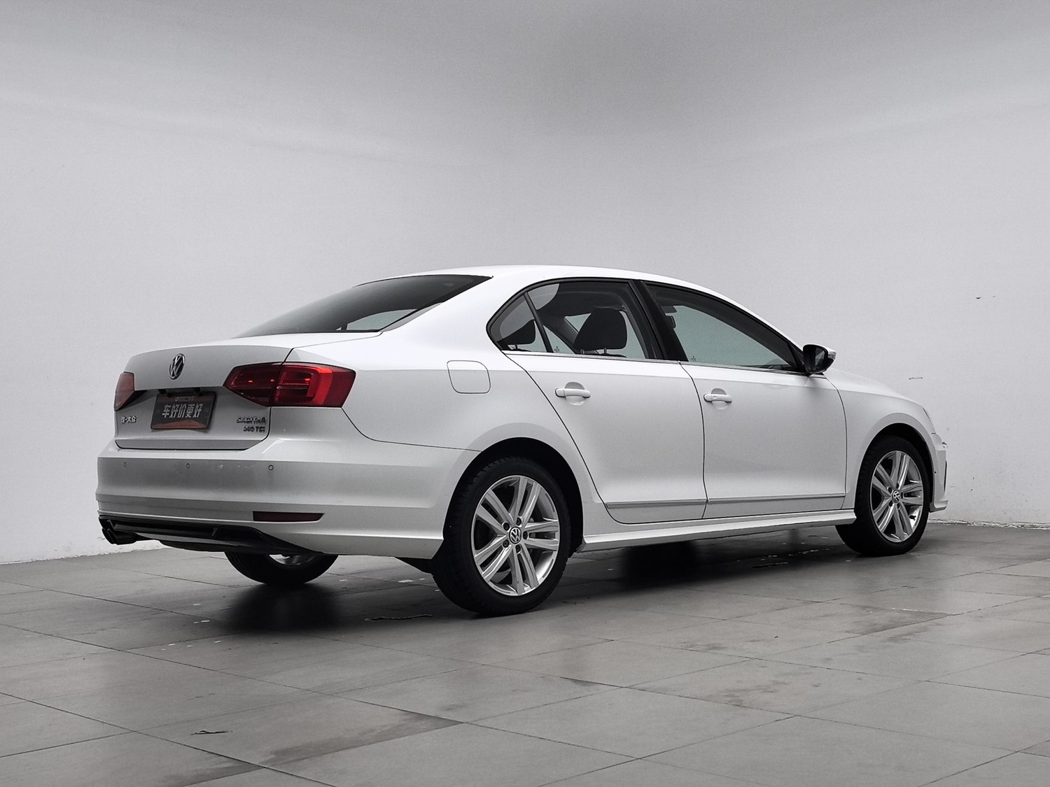 Used Volkswagen Sagitar 2018 1.4 AT