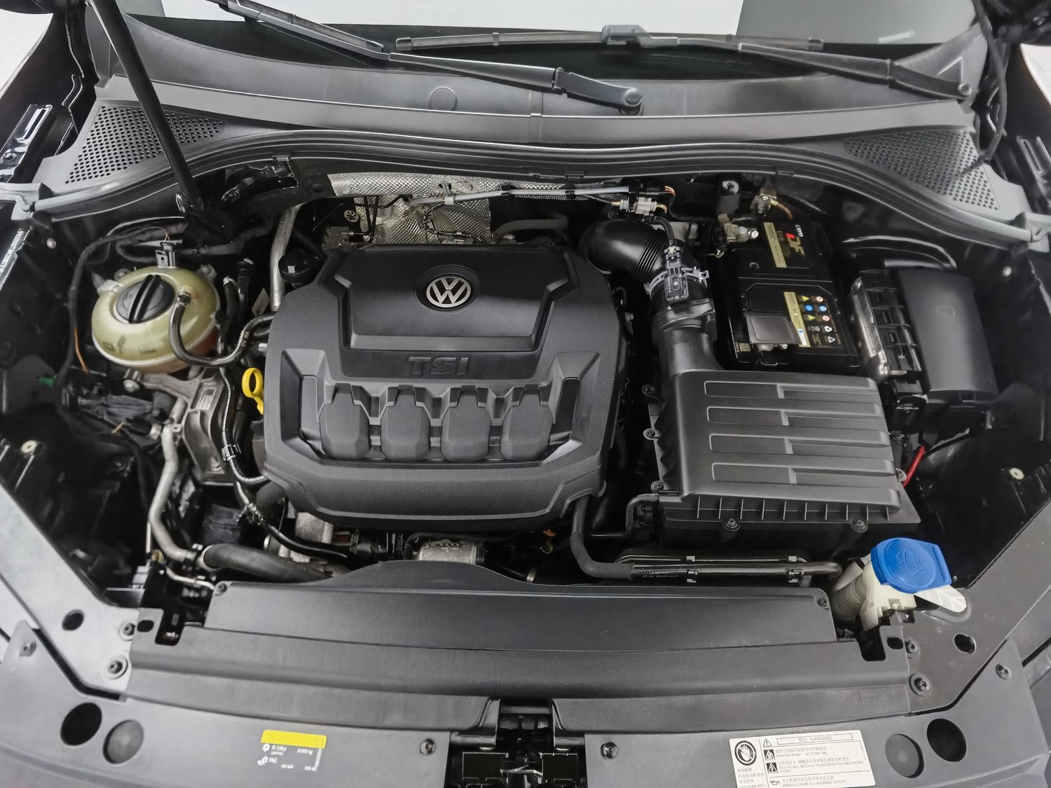 Used Volkswagen Tiguan L 2019 2.0 AT