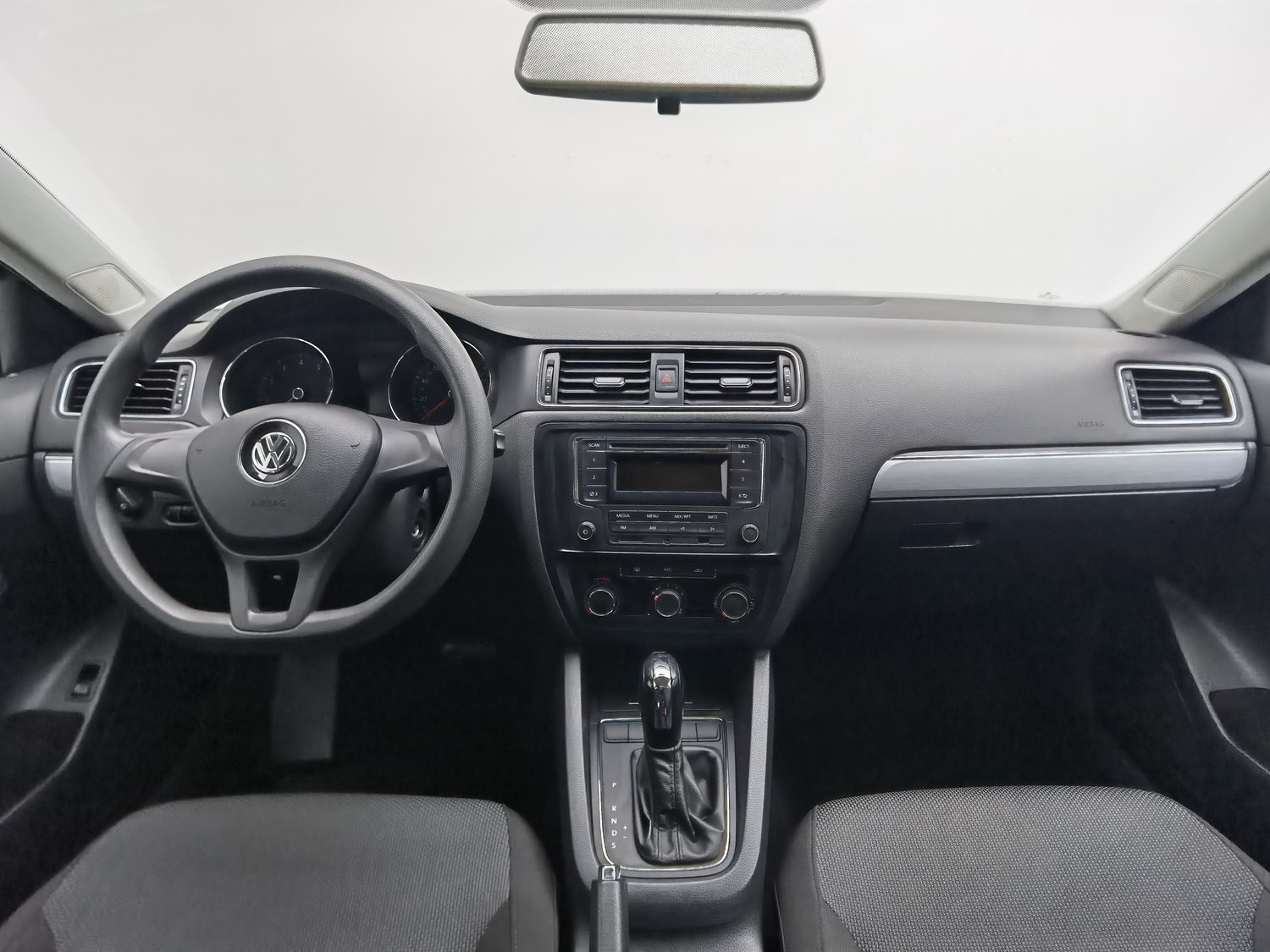 Used Volkswagen Sagitar 2015 1.6 AT