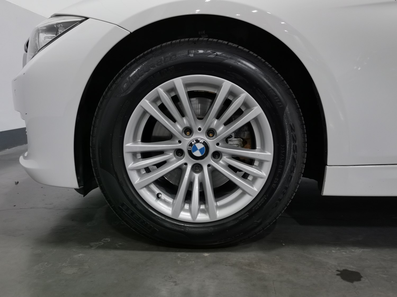 Used BMW 3 Series 2014 2.0 AT