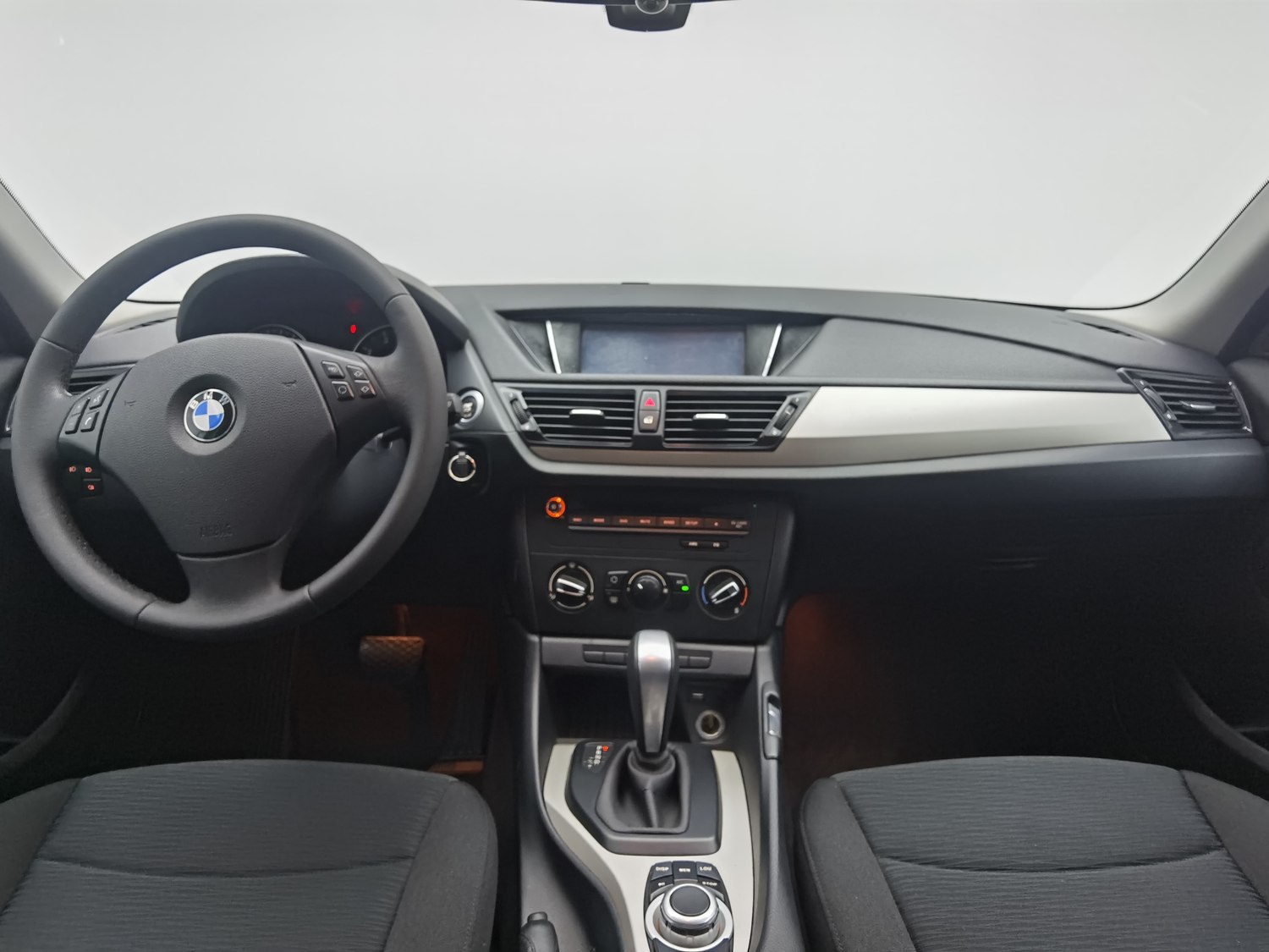 Used BMW X1 2013 2.0 AT