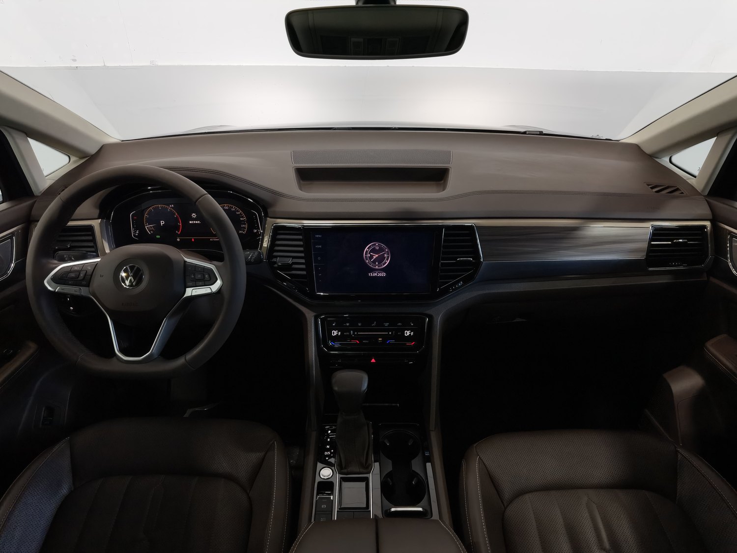 Used Volkswagen Viloran 2020 2.0 AT