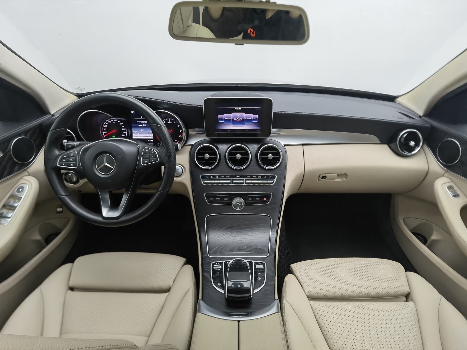 Used Mercedes-Benz C-Class 2015 2.0 AT