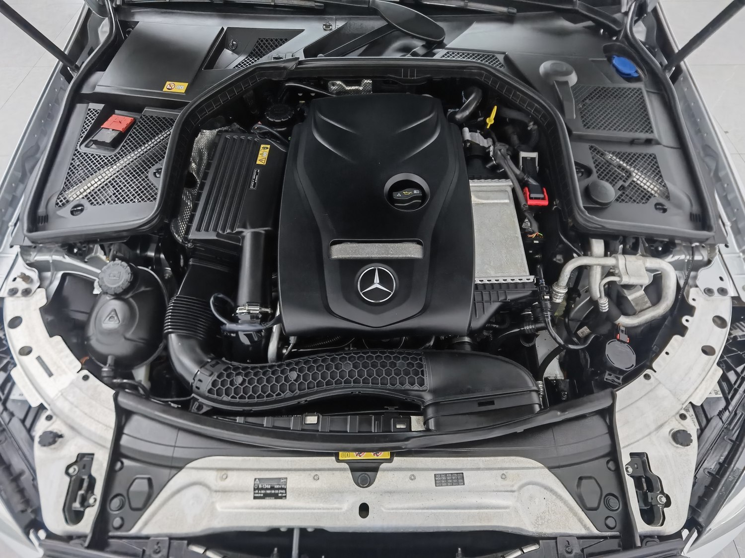 Used Mercedes-Benz C-Class 2015 2.0 AT