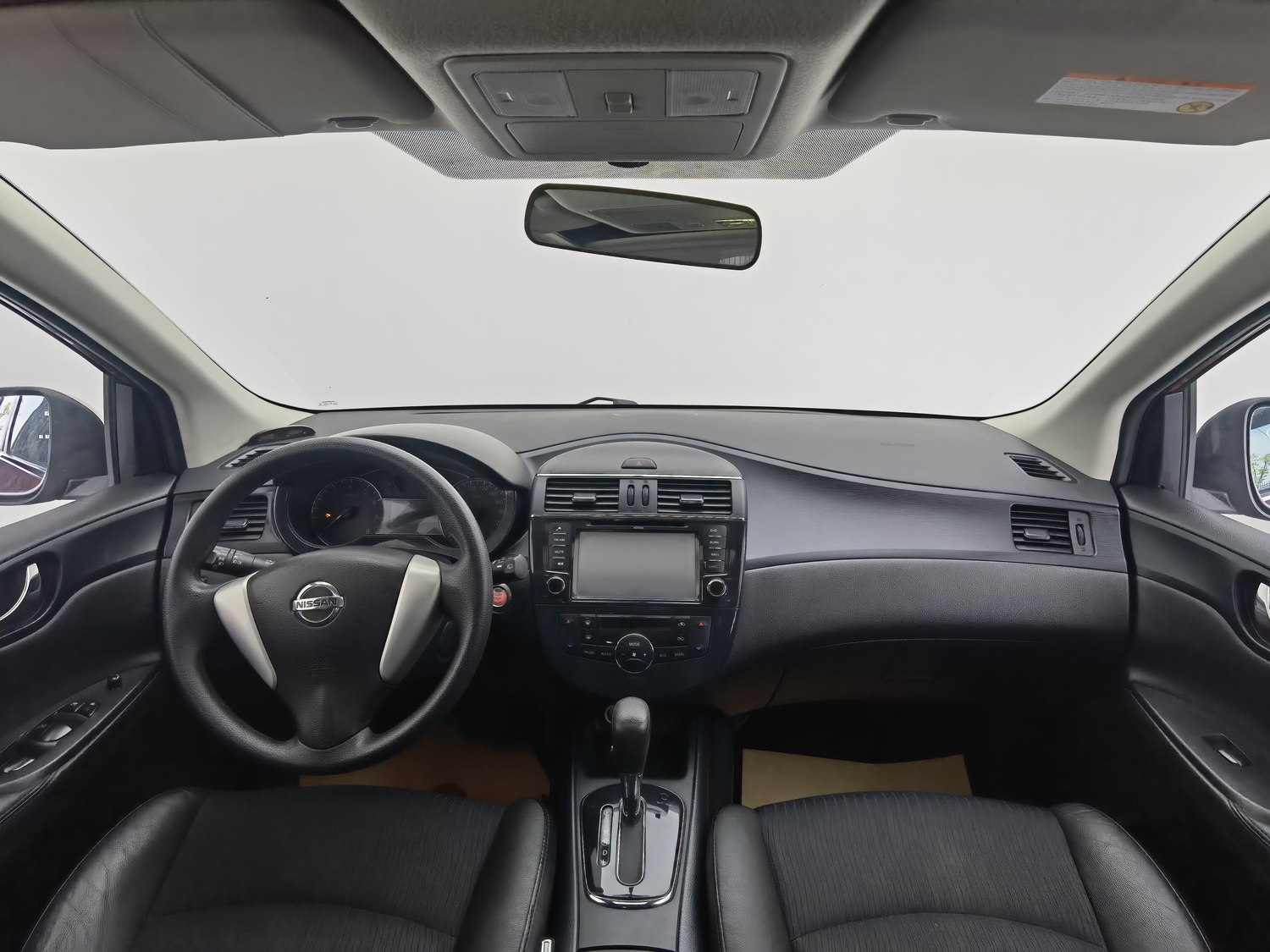 Used Nissan Tiida 2011 1.6 AT