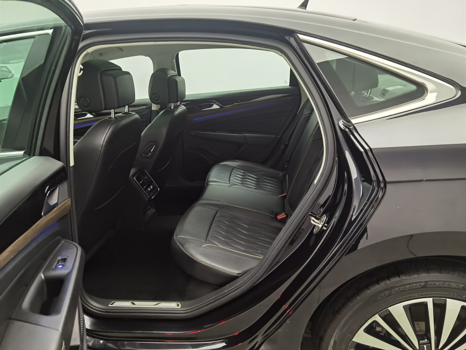 Used Volkswagen Passat 2020 2.0 AT