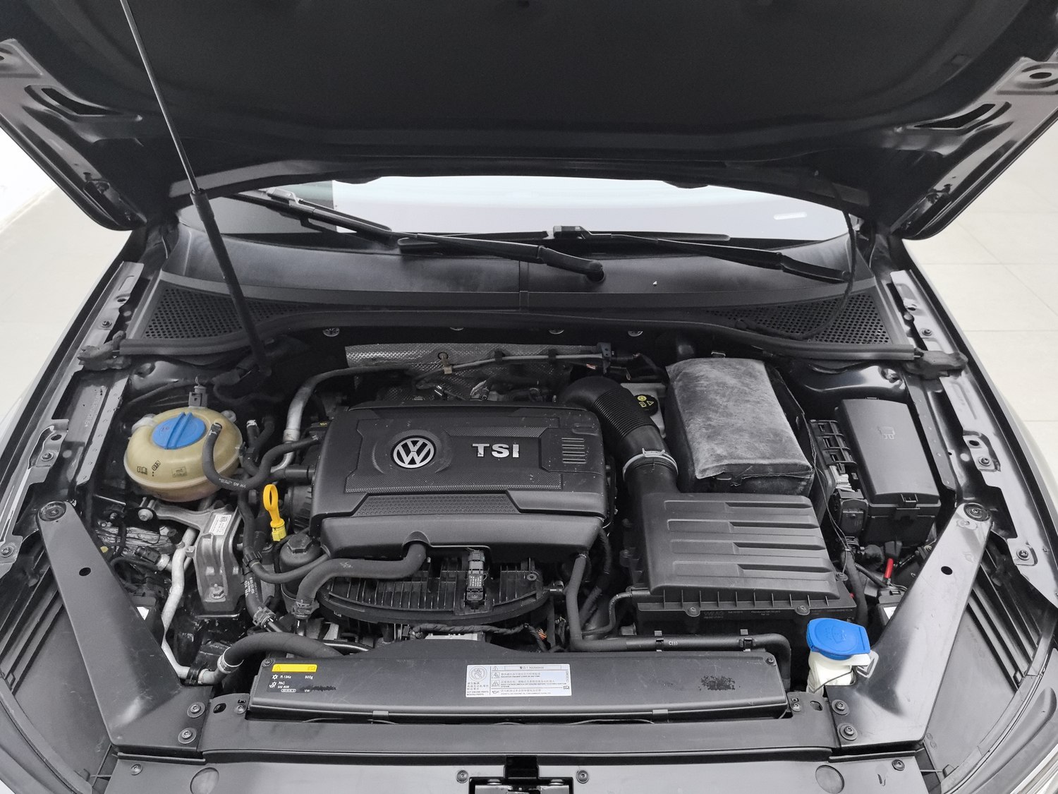 Used Volkswagen Magotan 2017 1.8 AT