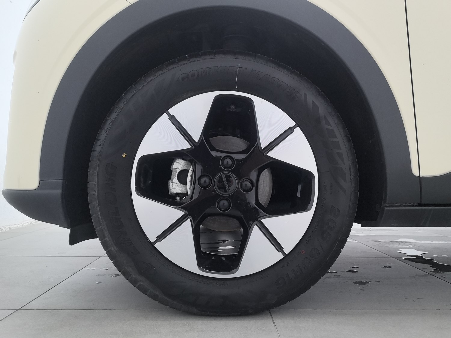 Used Geely Galaxy Xingyuan 2025
