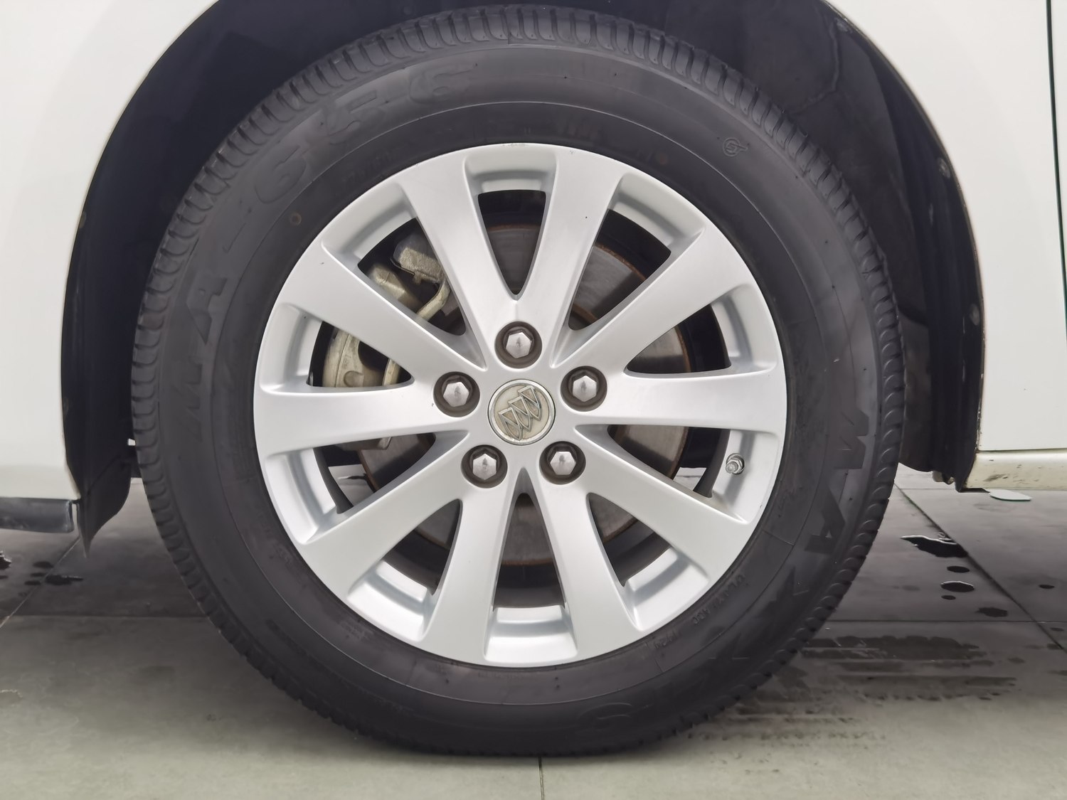 Used Buick GL8 2018 2.0 AT
