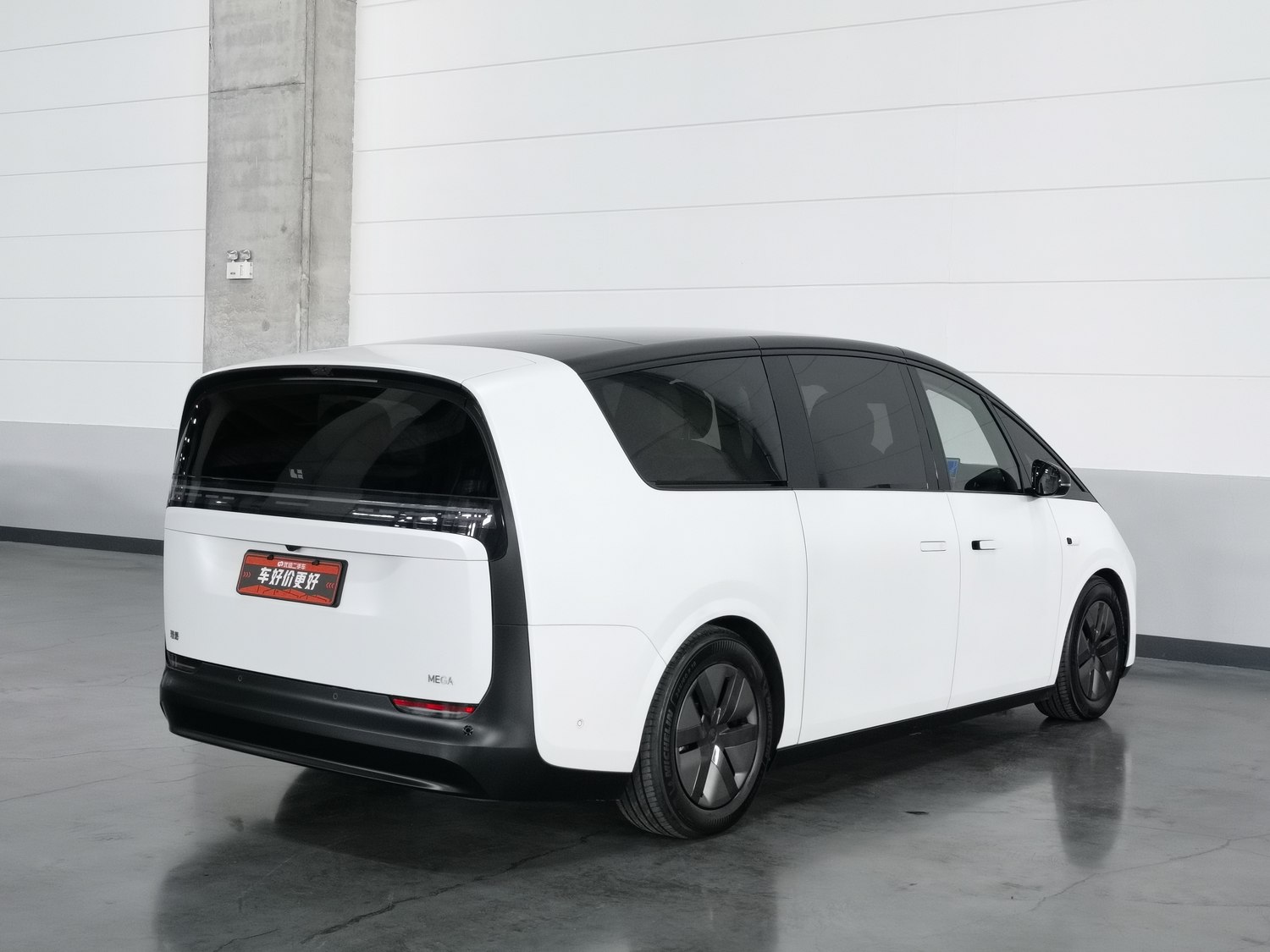 Used Li Auto MEGA 2025