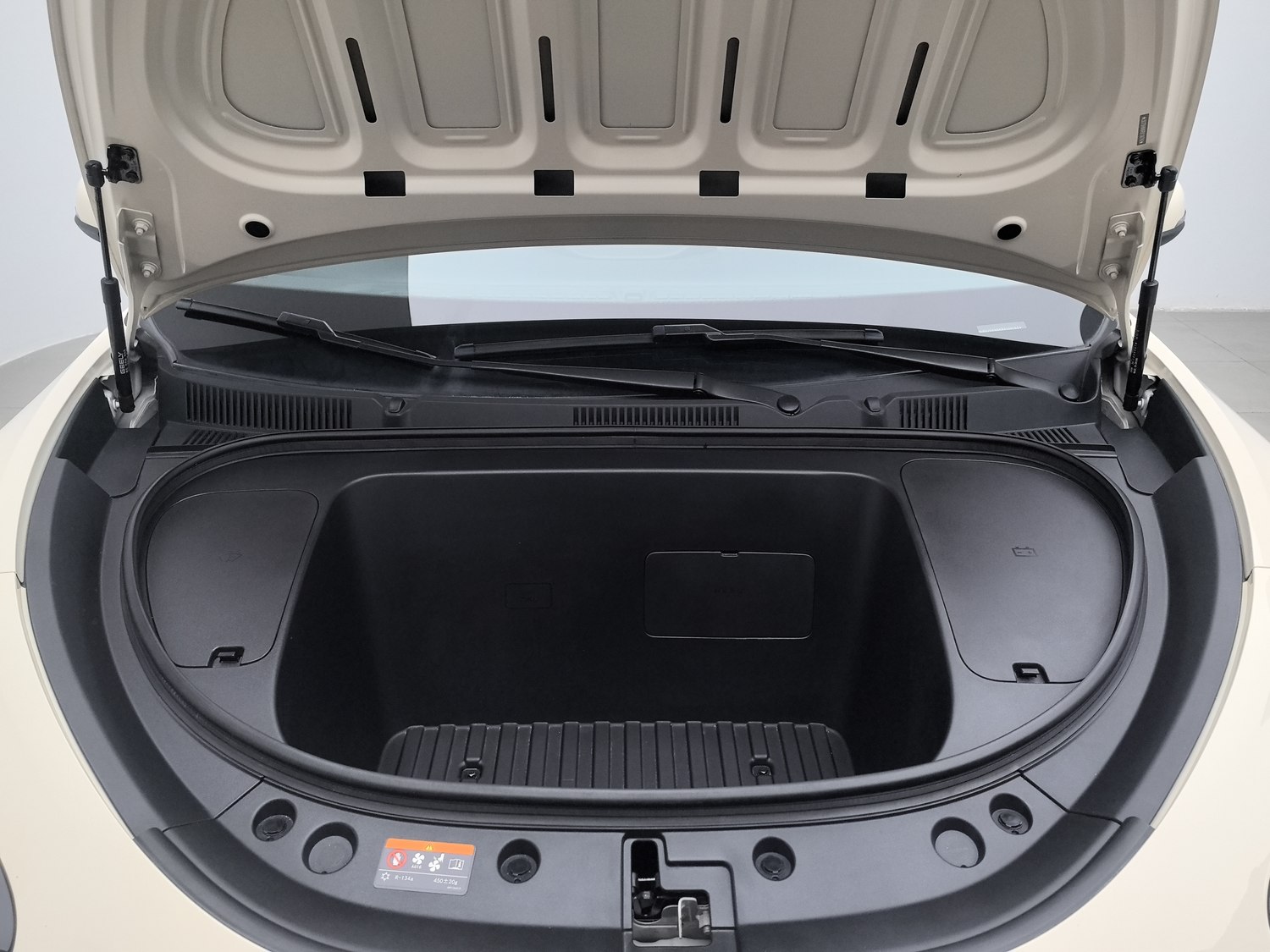 Used Geely Galaxy Xingyuan 2025