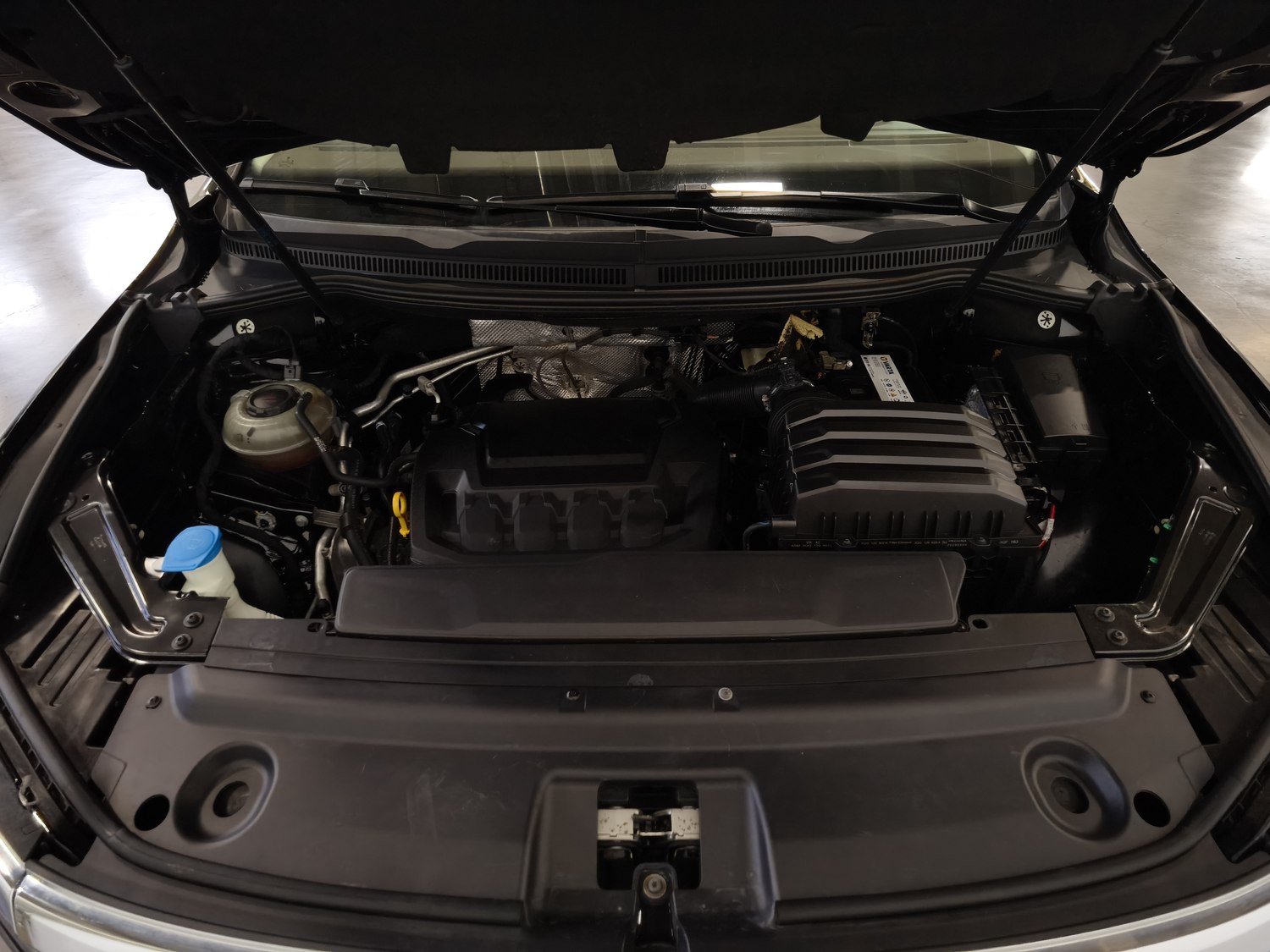 Used Volkswagen Viloran 2020 2.0 AT