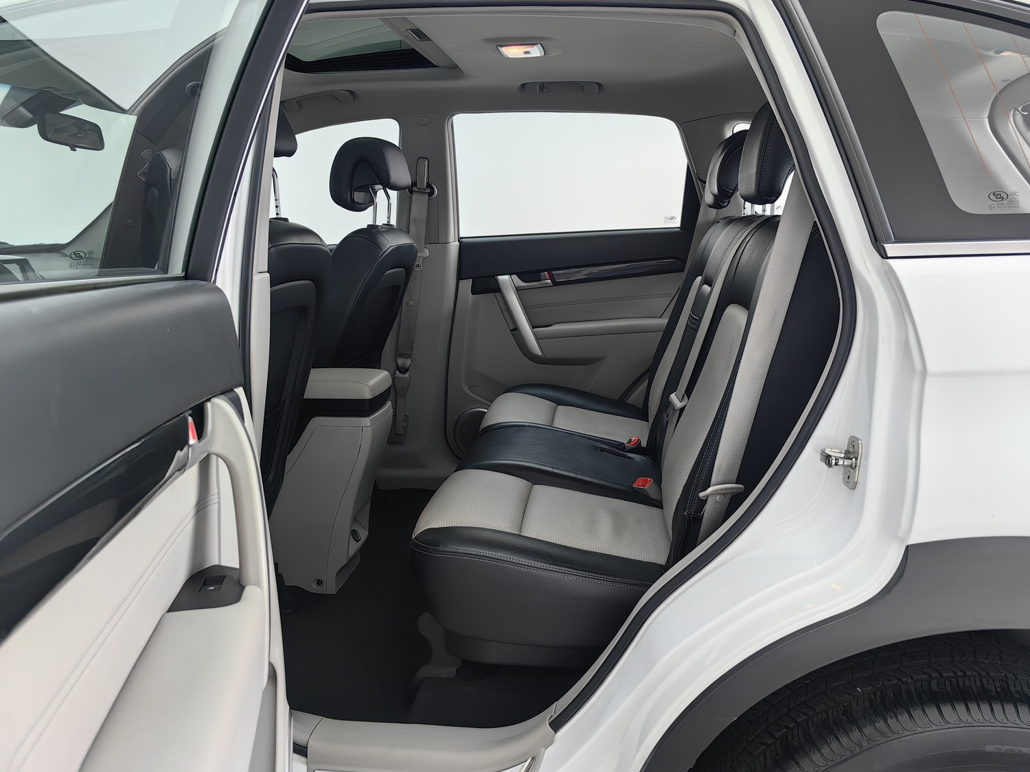 Used Chevrolet Captiva 2014 2.4 AT