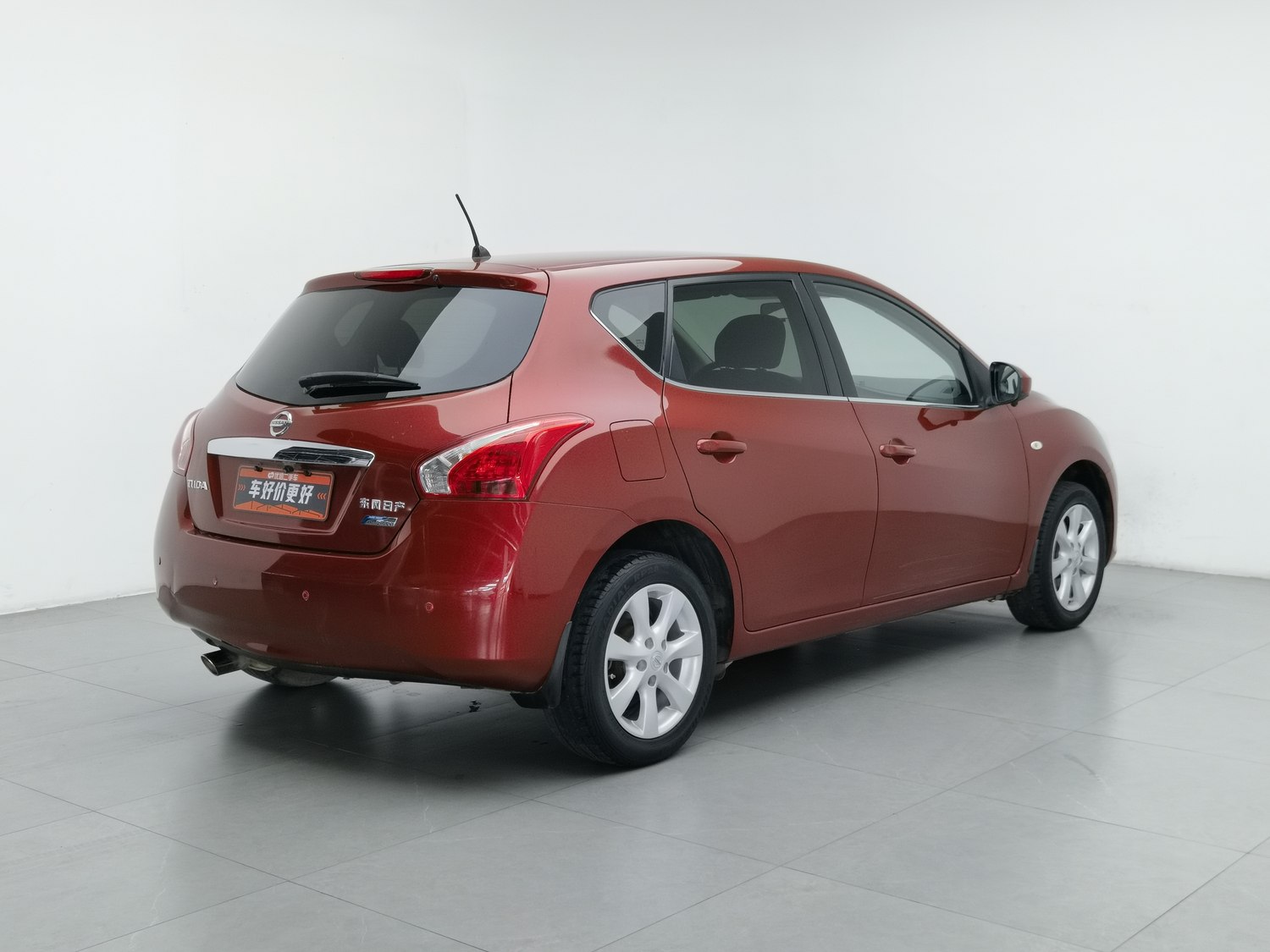 Used Nissan Tiida 2011 1.6 AT
