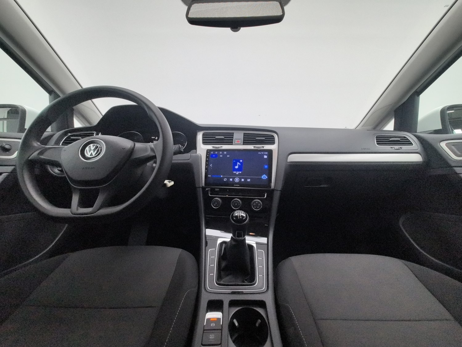 Used Volkswagen Golf 2018 1.6 MT