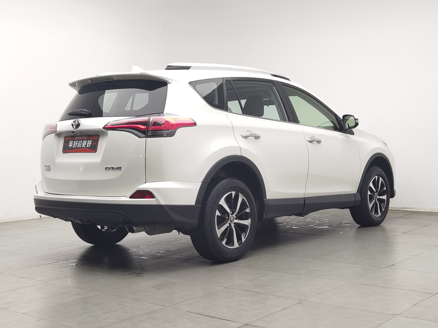 Used Toyota RAV4 2016 2.0 AT