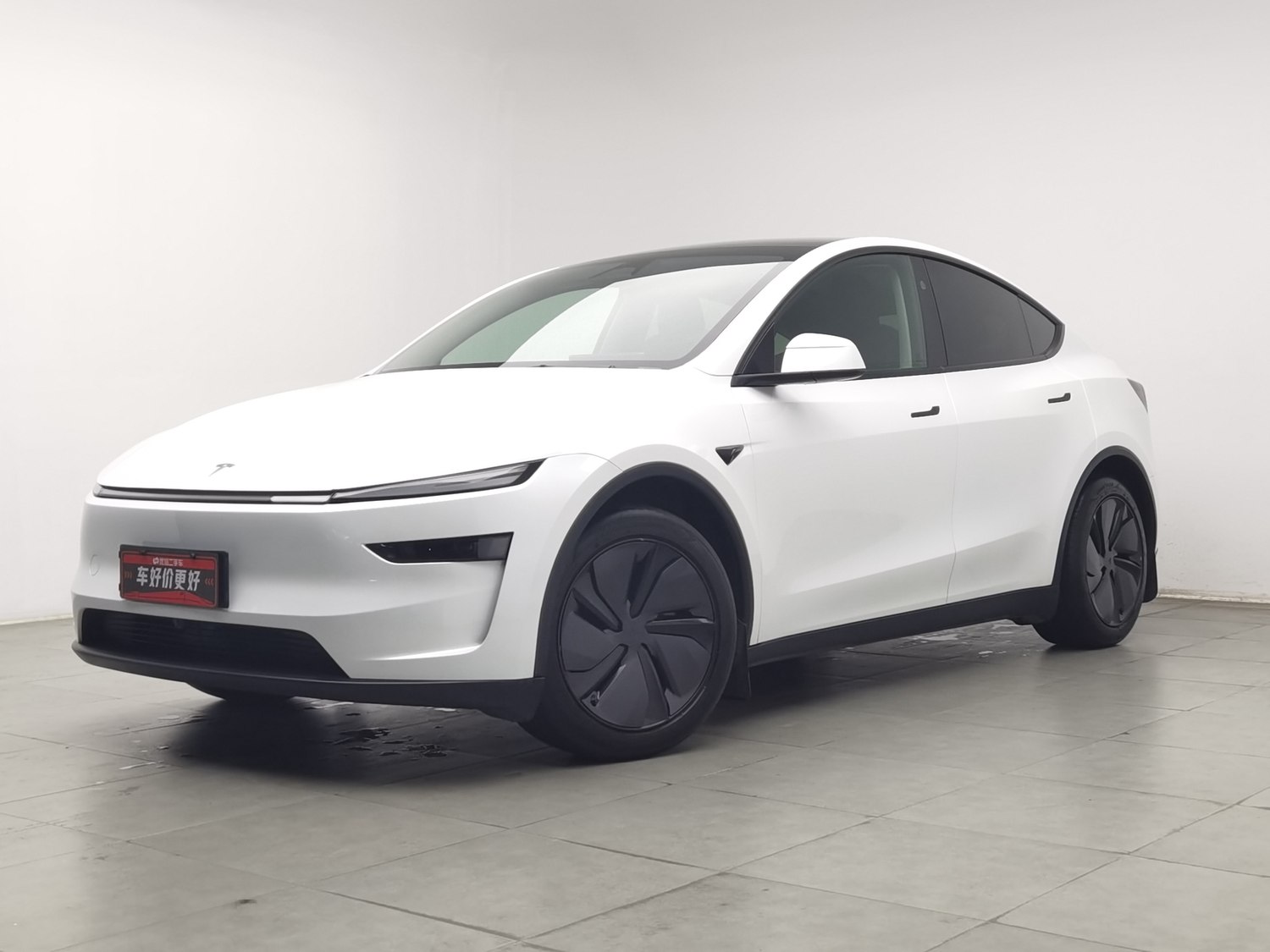 Used Tesla Model Y 2025