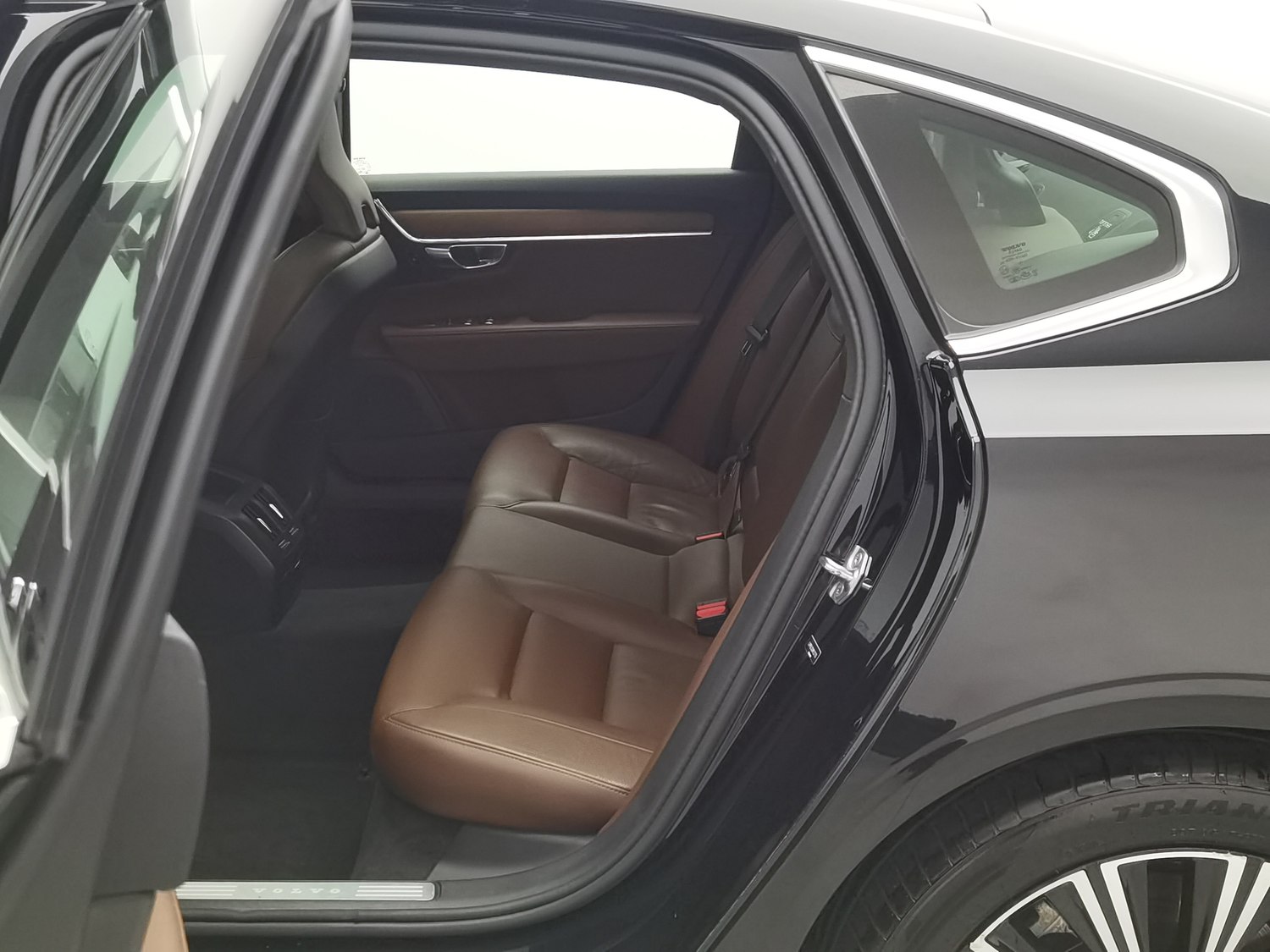 Used Volvo S90 2021 2.0 AT