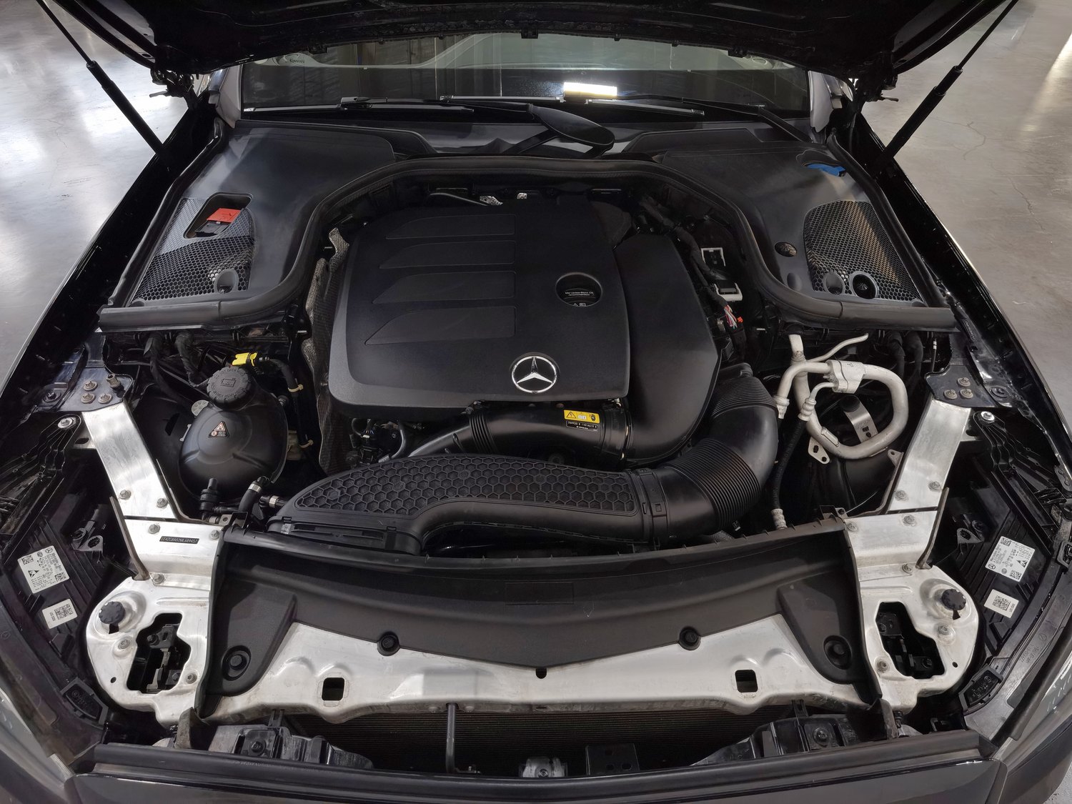 Used Mercedes-Benz E-Class 2021 2.0 AT