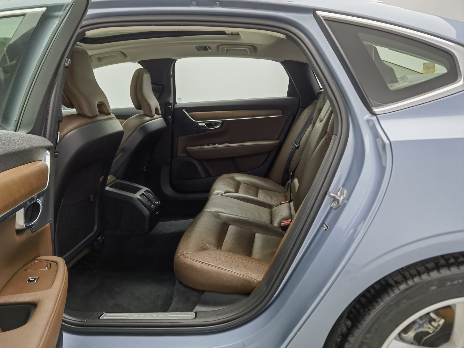 Used Volvo S90 2019 2.0 AT