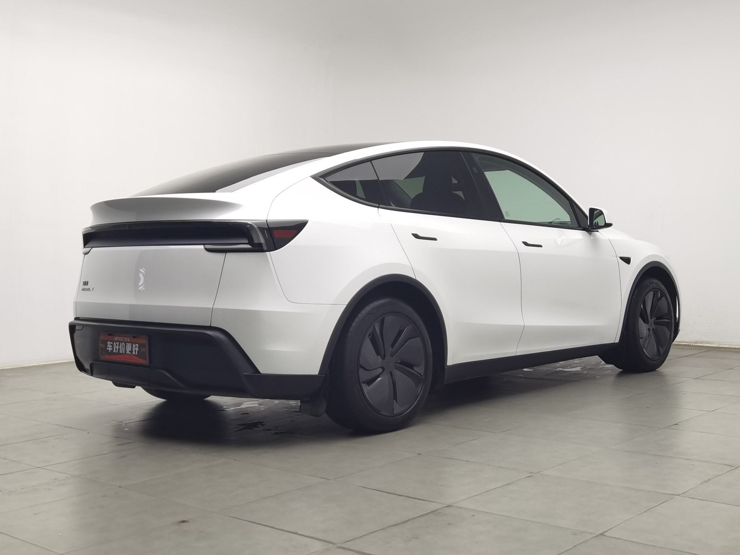 Used Tesla Model Y 2025