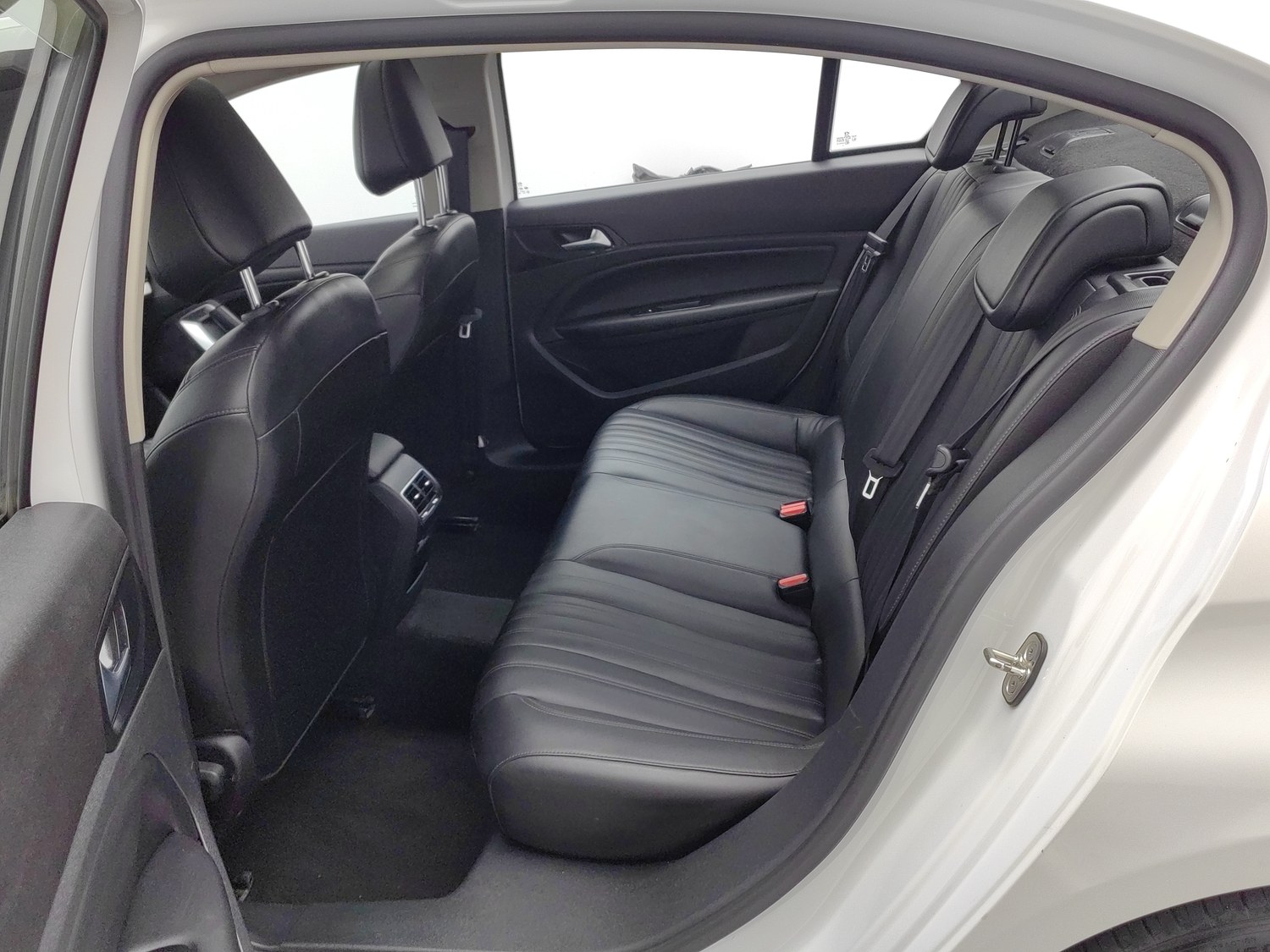 Used Peugeot 408 2020 1.6 AT