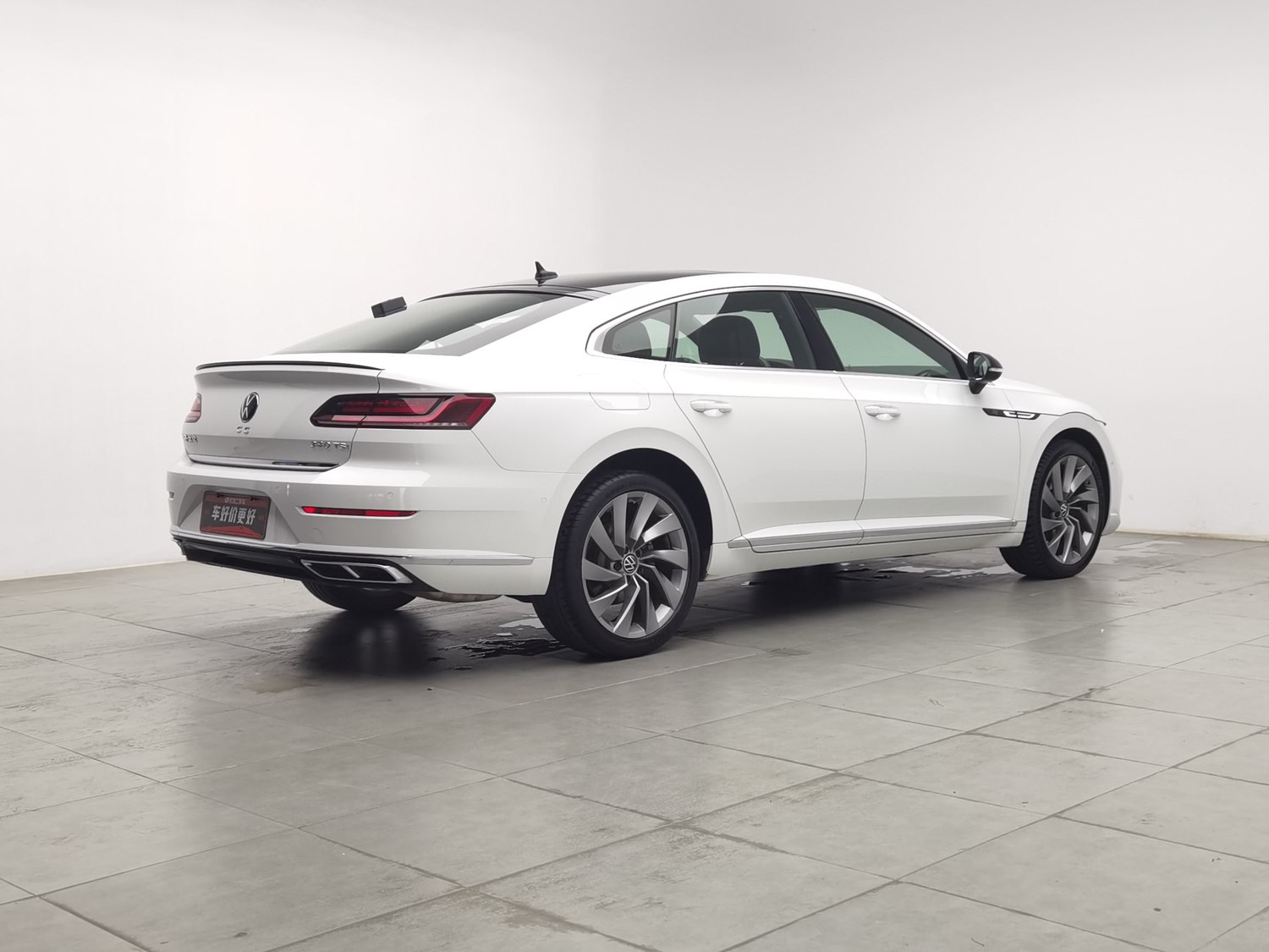 Used Volkswagen CC 2023 2.0 AT