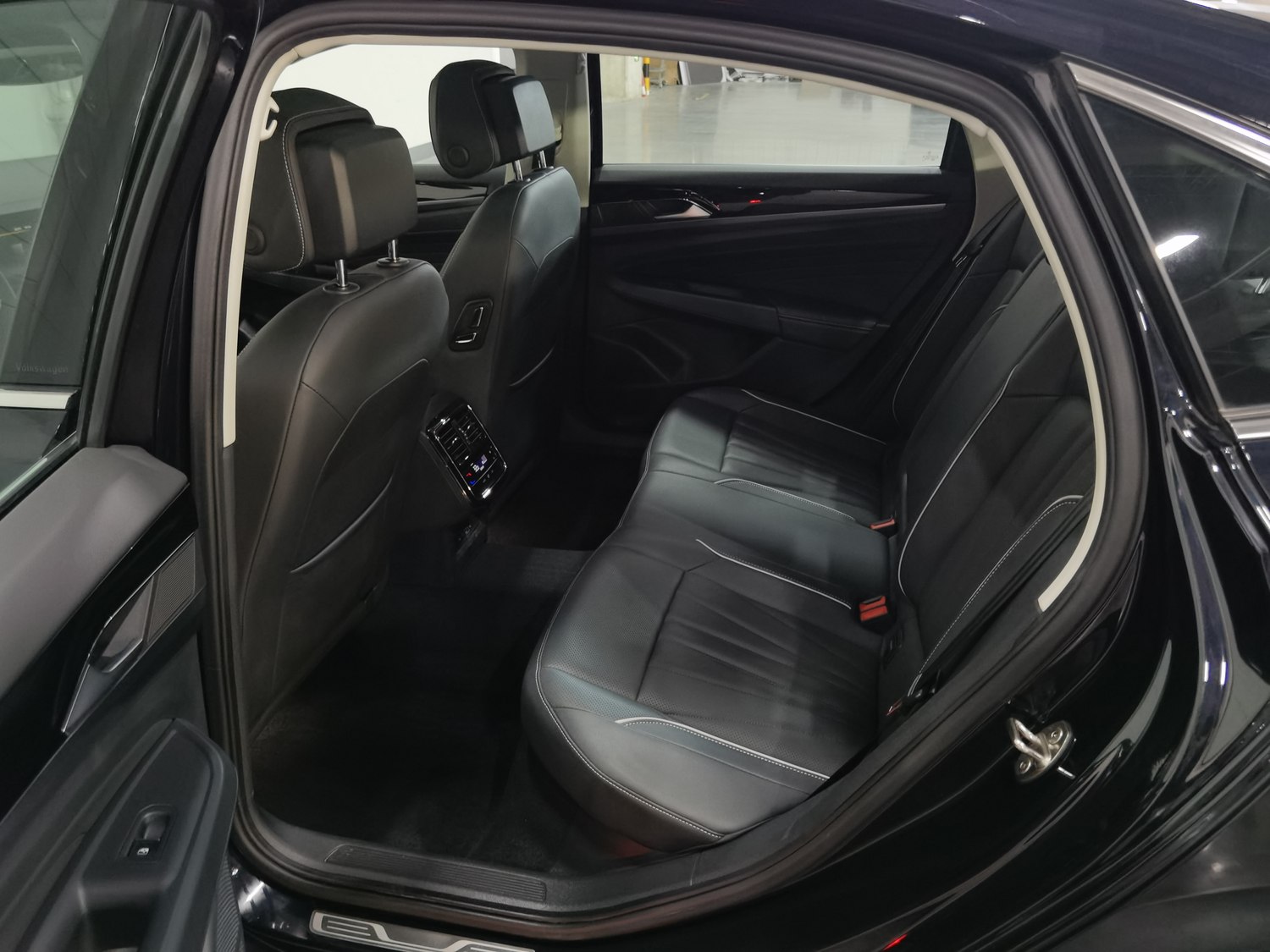 Used Volkswagen Passat 2024 2.0 AT