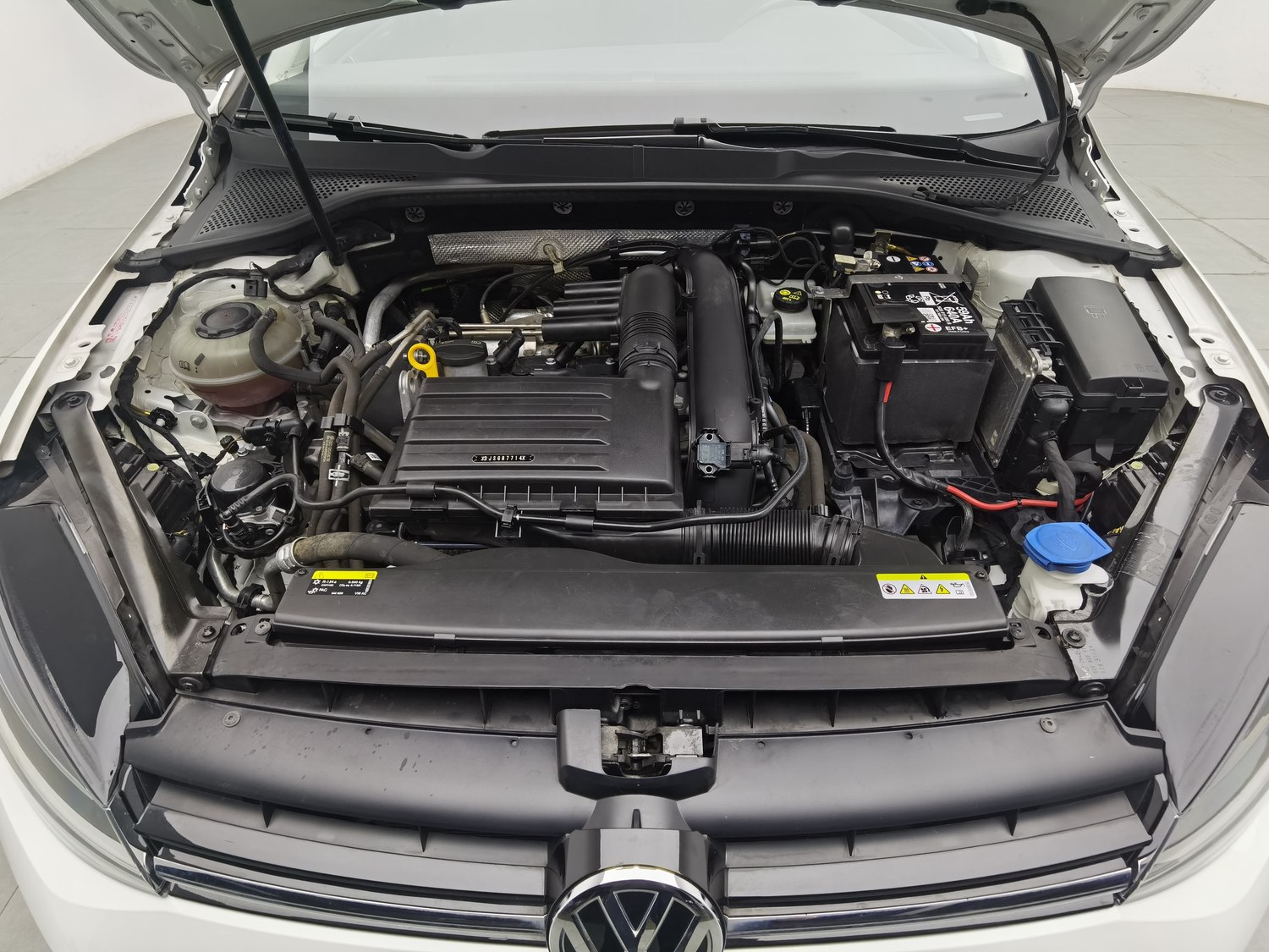 Used Volkswagen Golf 2020 1.4 AT