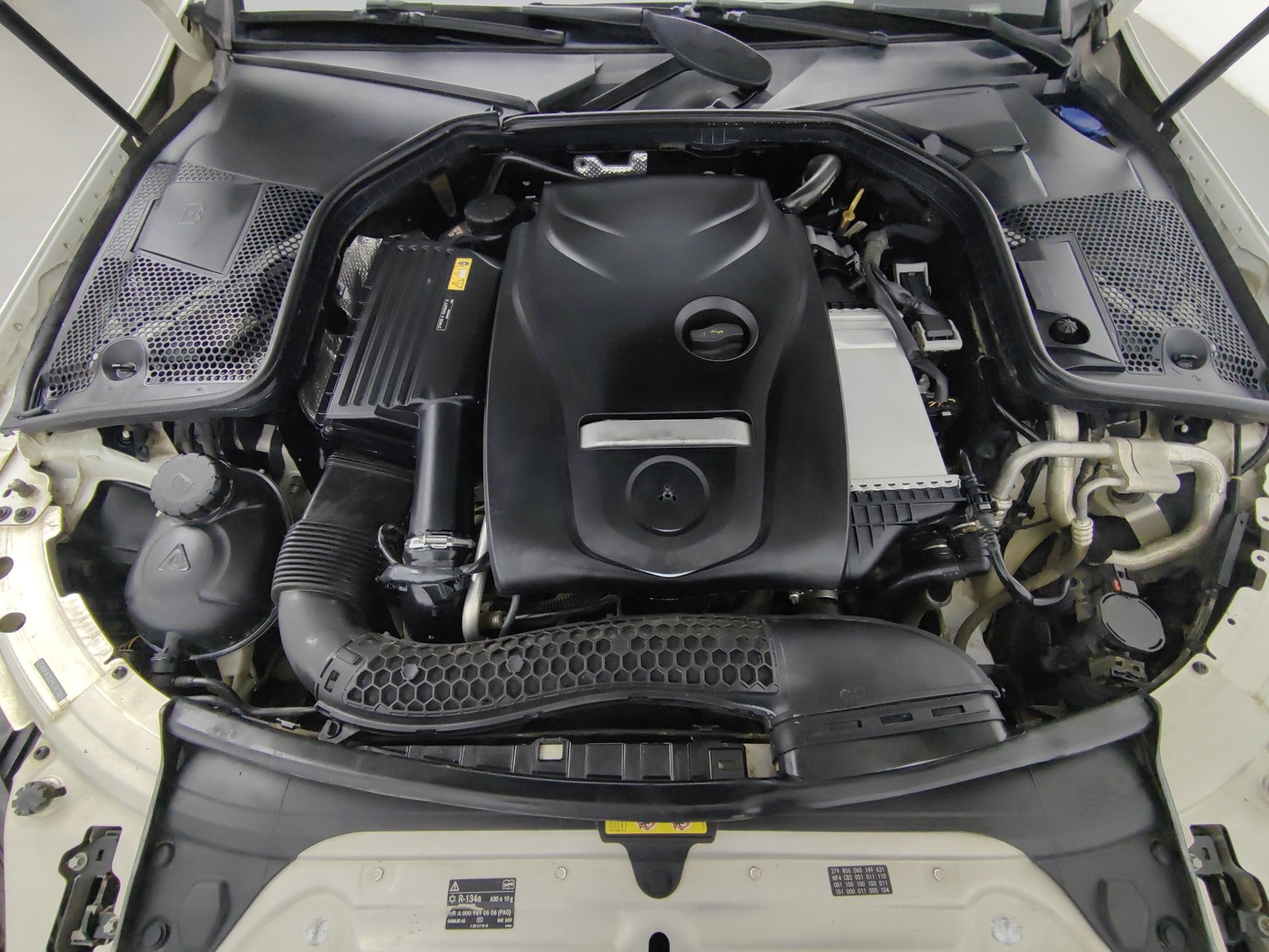 Used Mercedes-Benz C-Class 2016 2.0 AT